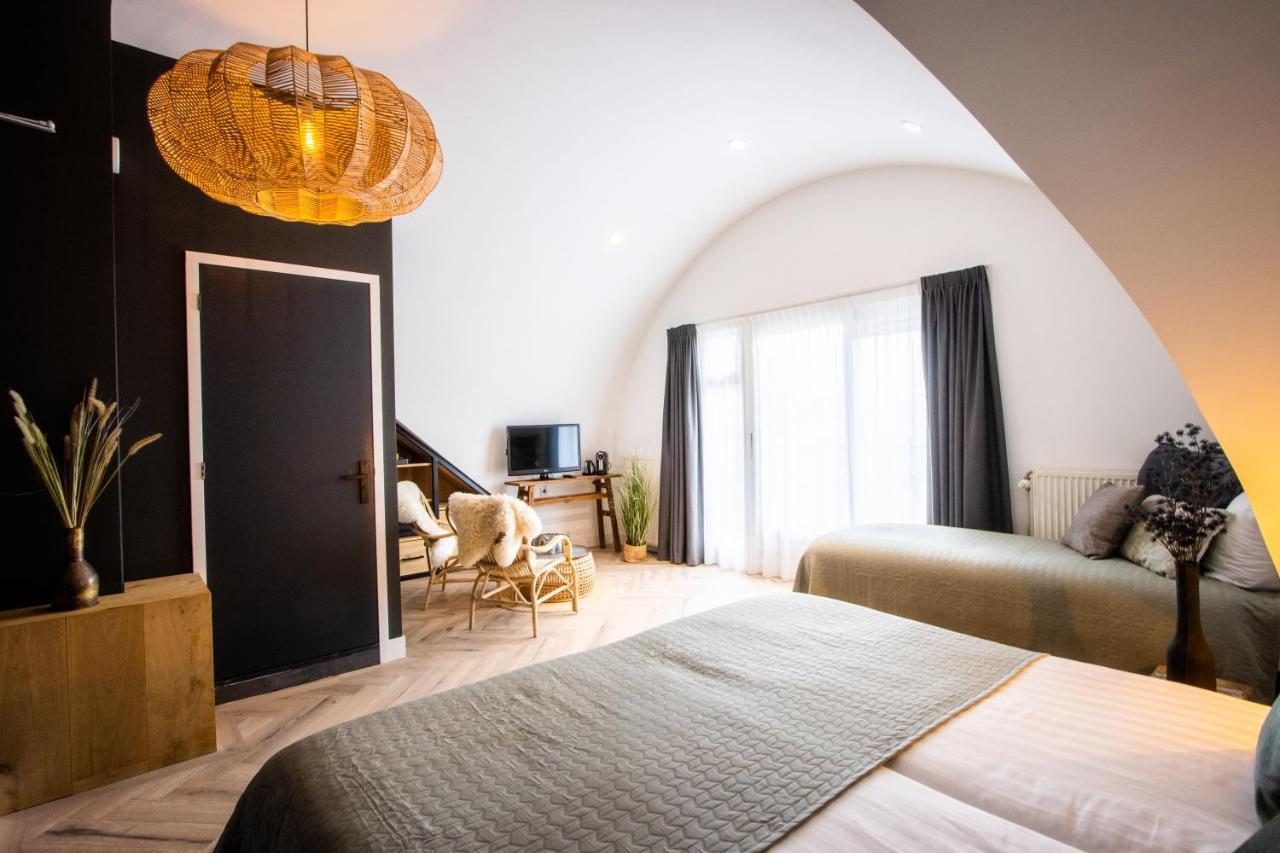 Hotel Neptunus エグモント・アーン・ゼー エクステリア 写真